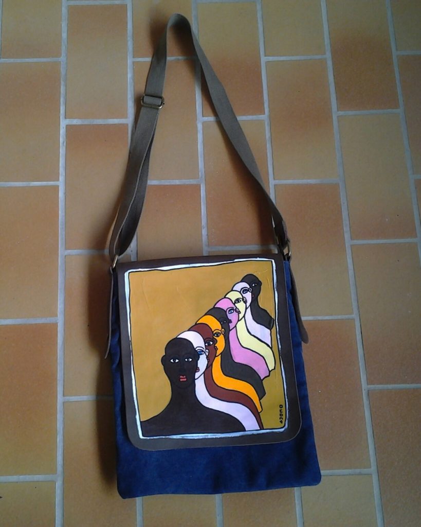 SACOCHE FEMMES EN SUCCESSION AJOMO, Marie SabalLecco, Artiste